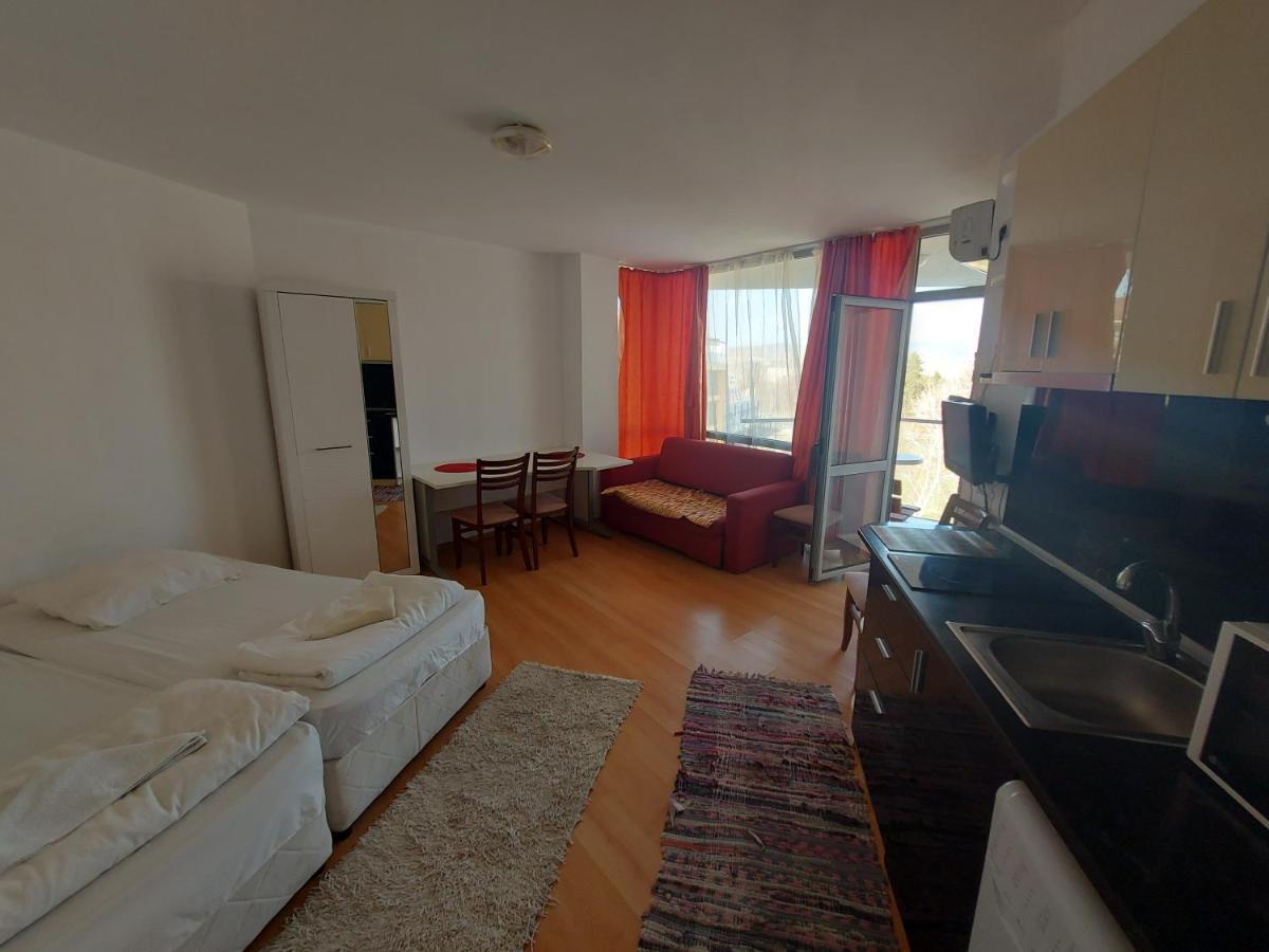 Studios & Apartments Perla Sunny Beach Eksteriør billede